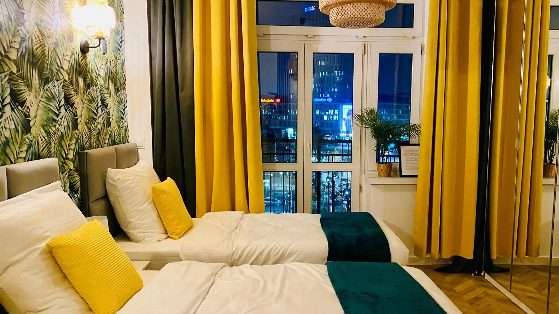 Olivia Apartments - Sloneczny Apartament W Centrum Warszawy, Plac Unii Lubelskiej, Lazienki Krolewskie, Pole Mokotowskie ワルシャワ 0*,  ポーランド